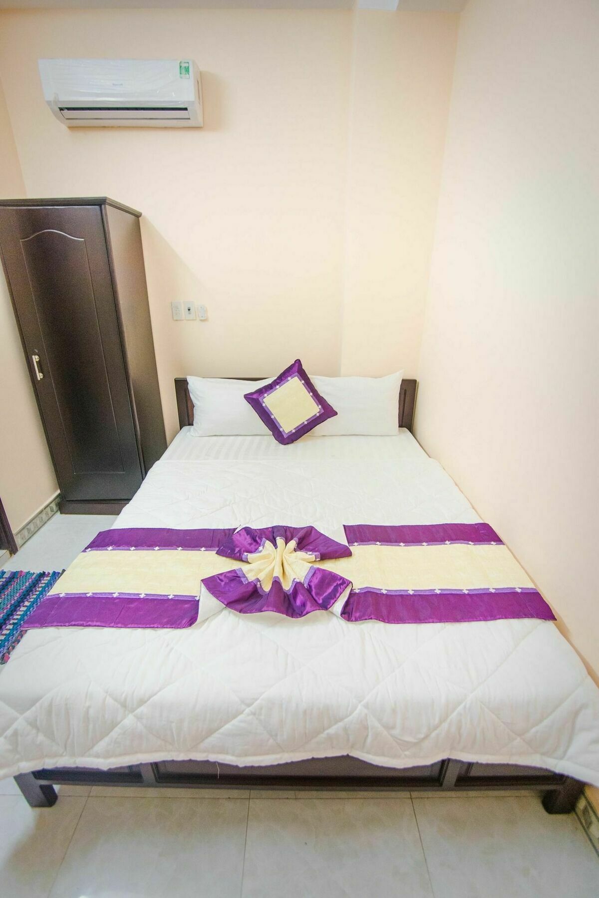 Oyo 117 Gina Hotel Da Nang Exterior foto